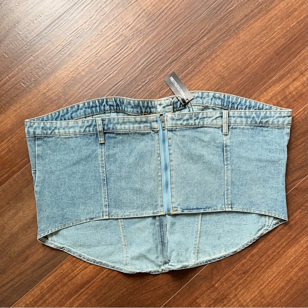 NWT PRETTYLITTLETHING Plus Blue Vintage Light Wash Jean
Walstband Detail Denim - Picture 4 of 5